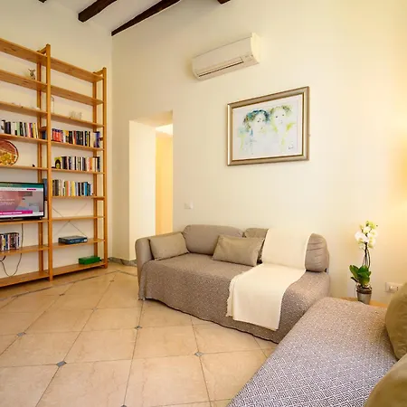 Quattro Cantoni Monti